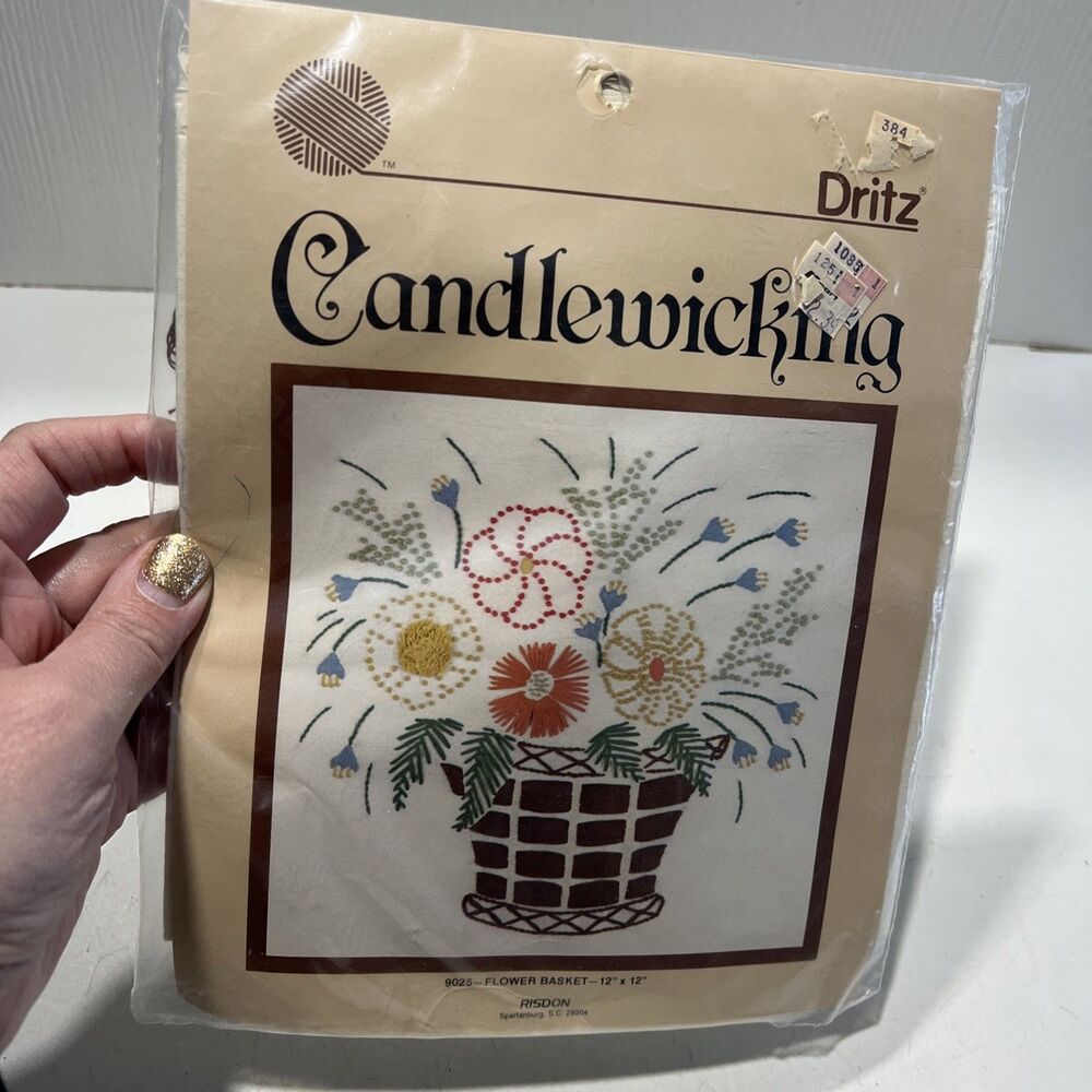 Dritz︱Candlewicking︱9025︱Flower Basket︱12x12︱Needlepoint
